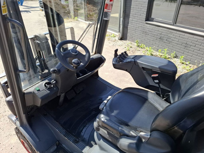 Linde H25T - Gāzes iekrāvējs: foto 5 Linde H25T - Gāzes iekrāvējs: foto 5