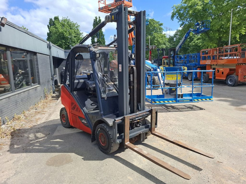 Linde H25T - Gāzes iekrāvējs: foto 2 Linde H25T - Gāzes iekrāvējs: foto 2