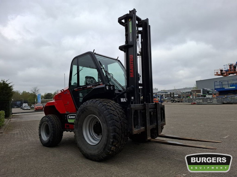 Manitou M30-4 - Bezceļu autokrāvējs: foto 2 Manitou M30-4 - Bezceļu autokrāvējs: foto 2