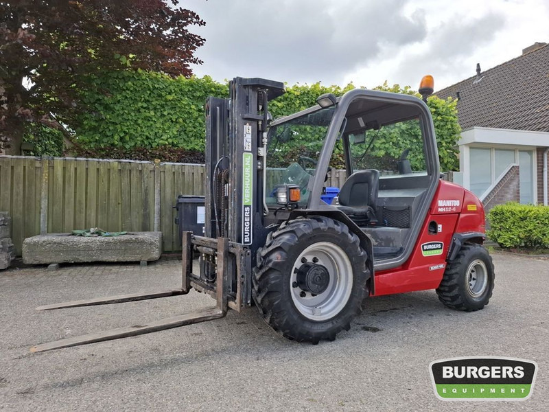 Manitou MH25-4 Buggy - Bezceļu autokrāvējs: foto 1 Manitou MH25-4 Buggy - Bezceļu autokrāvējs: foto 1