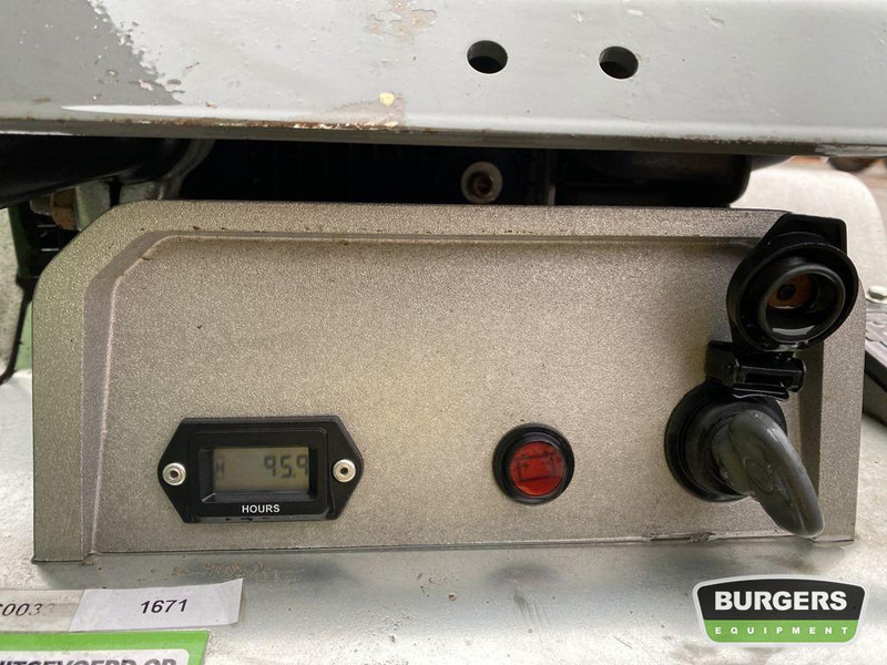 Neuson DPU 65.55 - Vibrobliete: foto 5 Neuson DPU 65.55 - Vibrobliete: foto 5