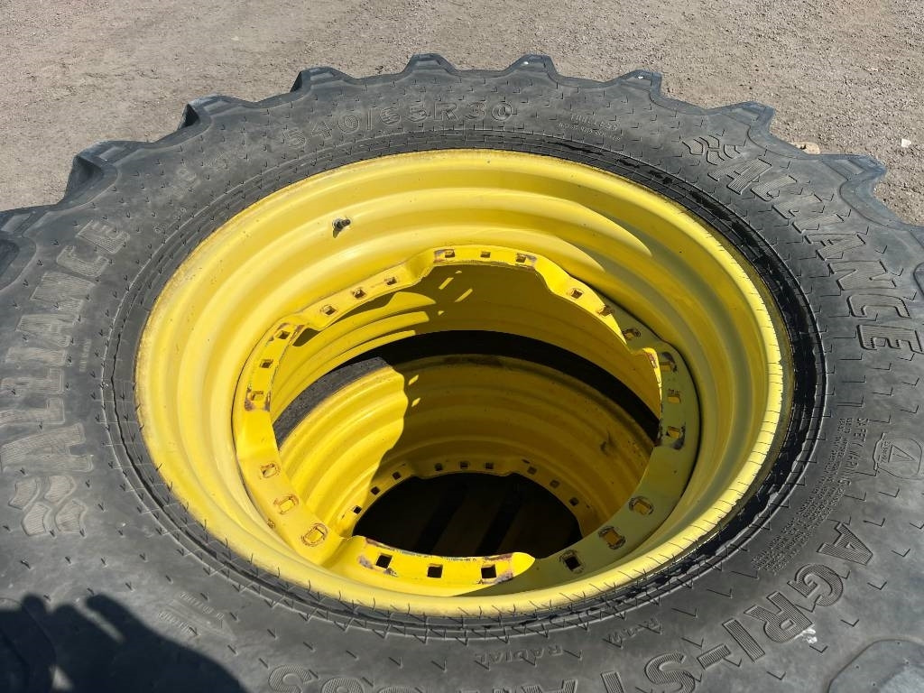 Alliance 540/65R30 till John Deere 7920 mfl - Riepa - Lauksaimniecības tehnika: foto 3 Alliance 540/65R30 till John Deere 7920 mfl - Riepa - Lauksaimniecības tehnika: foto 3