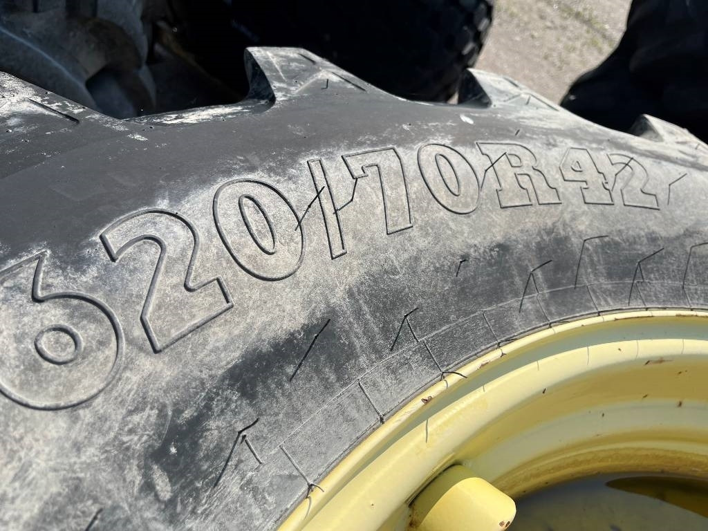 BKT 620/70R42 John Deere 7930 - Riepa - Lauksaimniecības tehnika: foto 5 BKT 620/70R42 John Deere 7930 - Riepa - Lauksaimniecības tehnika: foto 5