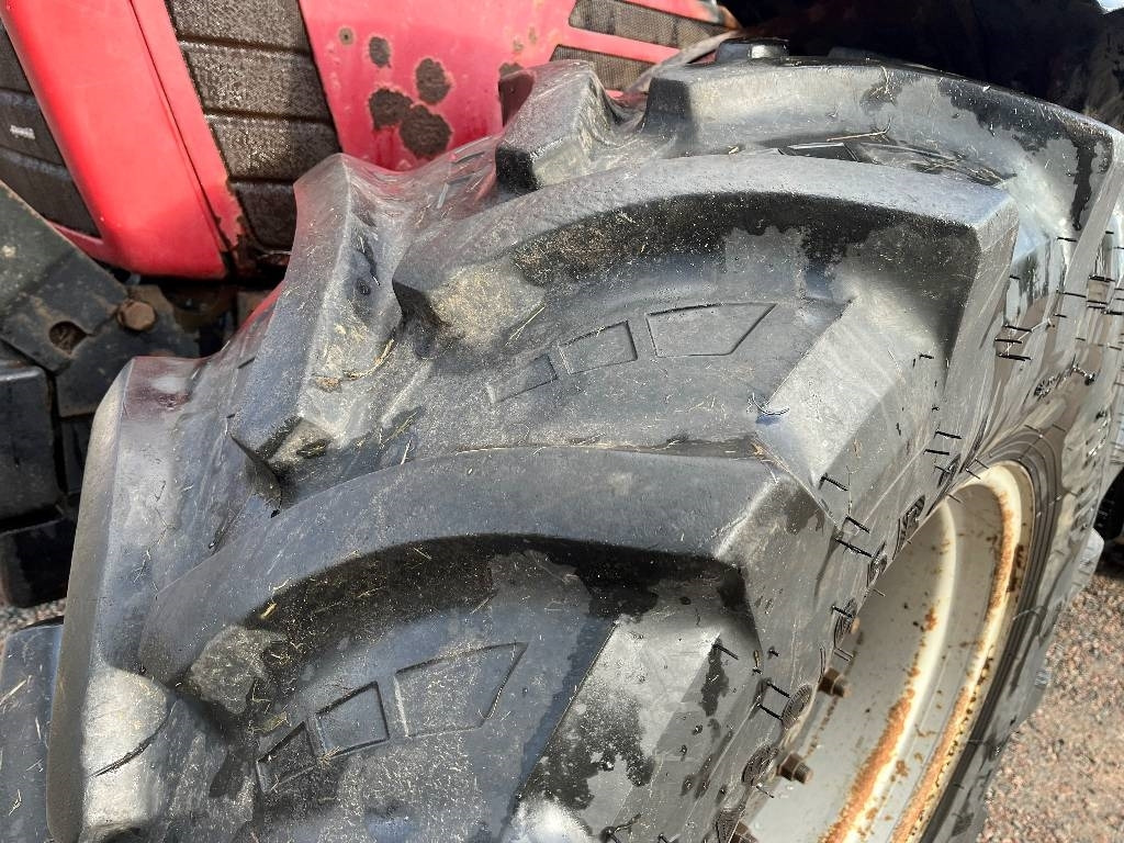 Case IH Maxxum 5150 Dismantled: only spare parts - Traktors: foto 2 Case IH Maxxum 5150 Dismantled: only spare parts - Traktors: foto 2