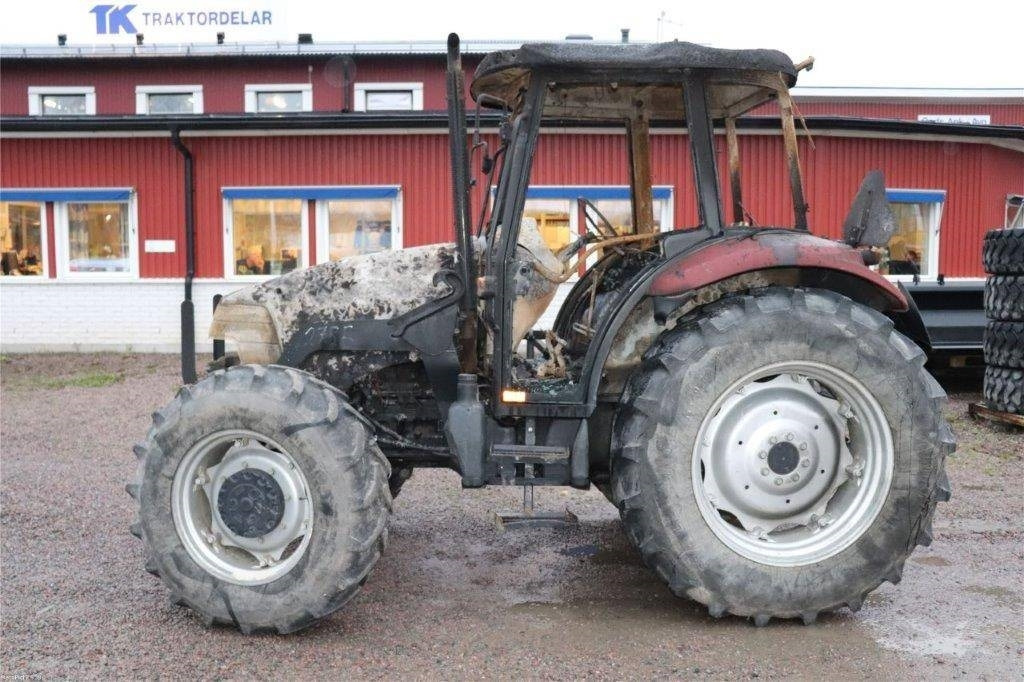 Case JX80 Dismantled: only spare parts - Traktors: foto 1 Case JX80 Dismantled: only spare parts - Traktors: foto 1