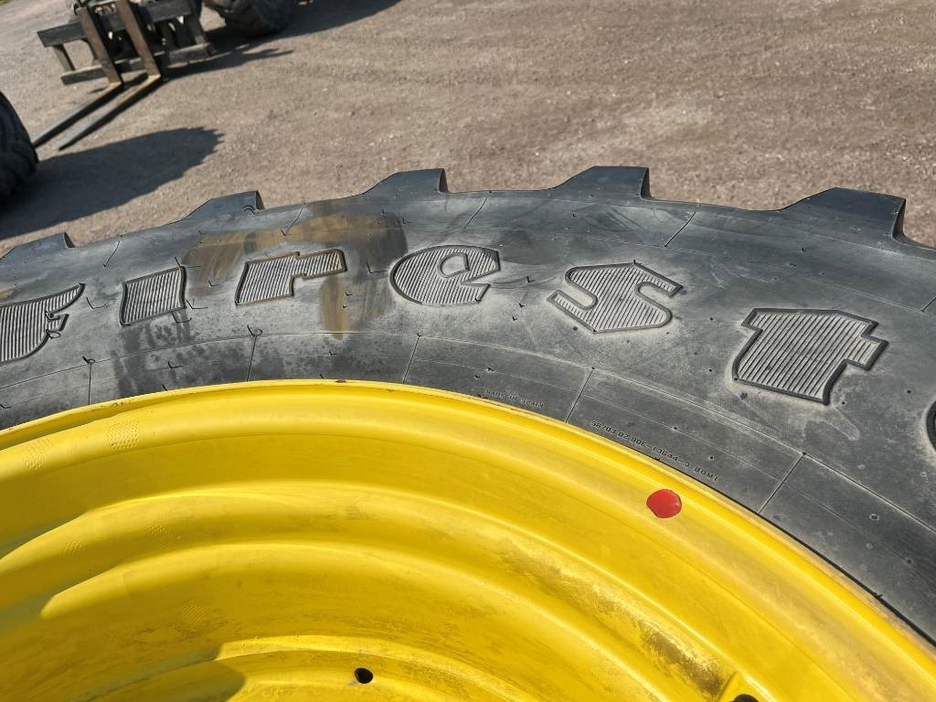 Firestone 650/65R38 till John Deere 6155 R - Riepa - Lauksaimniecības tehnika: foto 4 Firestone 650/65R38 till John Deere 6155 R - Riepa - Lauksaimniecības tehnika: foto 4