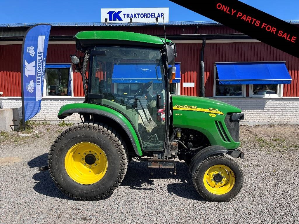 John Deere 3720 Dismantled: only spare parts - Traktors: foto 1 John Deere 3720 Dismantled: only spare parts - Traktors: foto 1