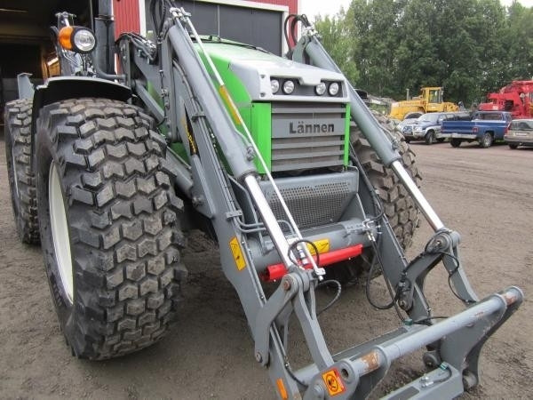 Lännen 8800 E for parts - Ekskavators-iekrāvējs: foto 4 Lännen 8800 E for parts - Ekskavators-iekrāvējs: foto 4