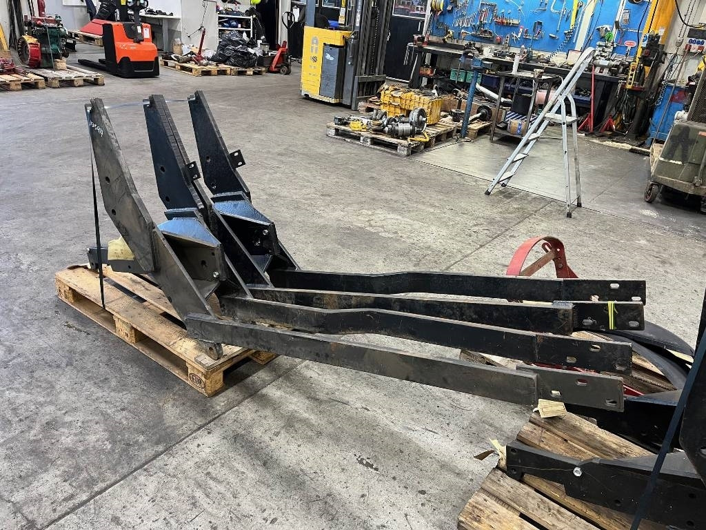 Lastarfäste Trima till Ursus Zetor - Frontālais iekrāvējs: foto 2 Lastarfäste Trima till Ursus Zetor - Frontālais iekrāvējs: foto 2