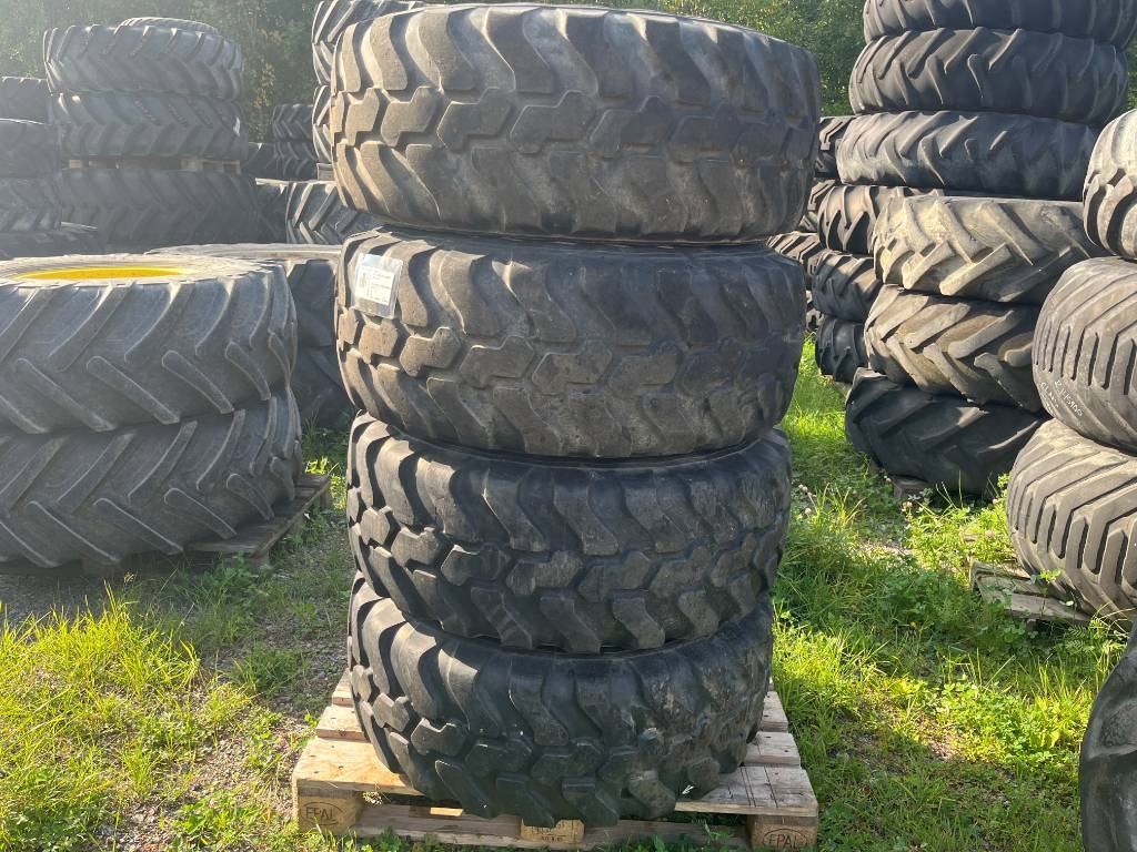 Mitas 405 70 R20 till Volvo L30 L35 - Riepa - Celtniecības tehnika: foto 1 Mitas 405 70 R20 till Volvo L30 L35 - Riepa - Celtniecības tehnika: foto 1