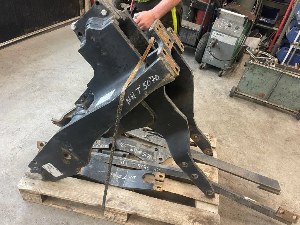 Lastarfäste Trima Quicke New Holland T5070 - Papildaprīkojums - Iekrāvējs: foto 1 Lastarfäste Trima Quicke New Holland T5070 - Papildaprīkojums - Iekrāvējs: foto 1