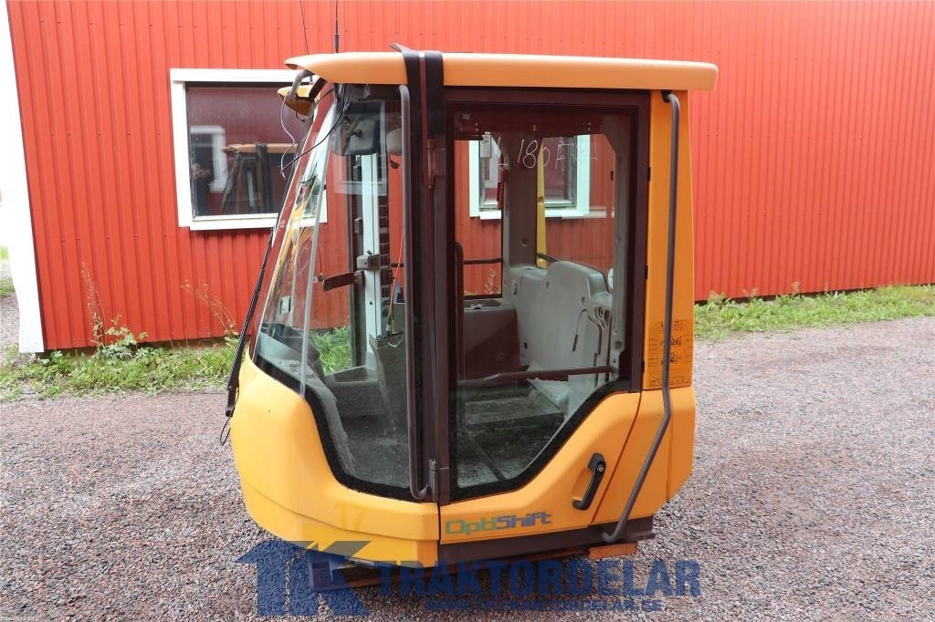 Volvo L 180 F - Kabīne - Celtniecības tehnika: foto 2 Volvo L 180 F - Kabīne - Celtniecības tehnika: foto 2