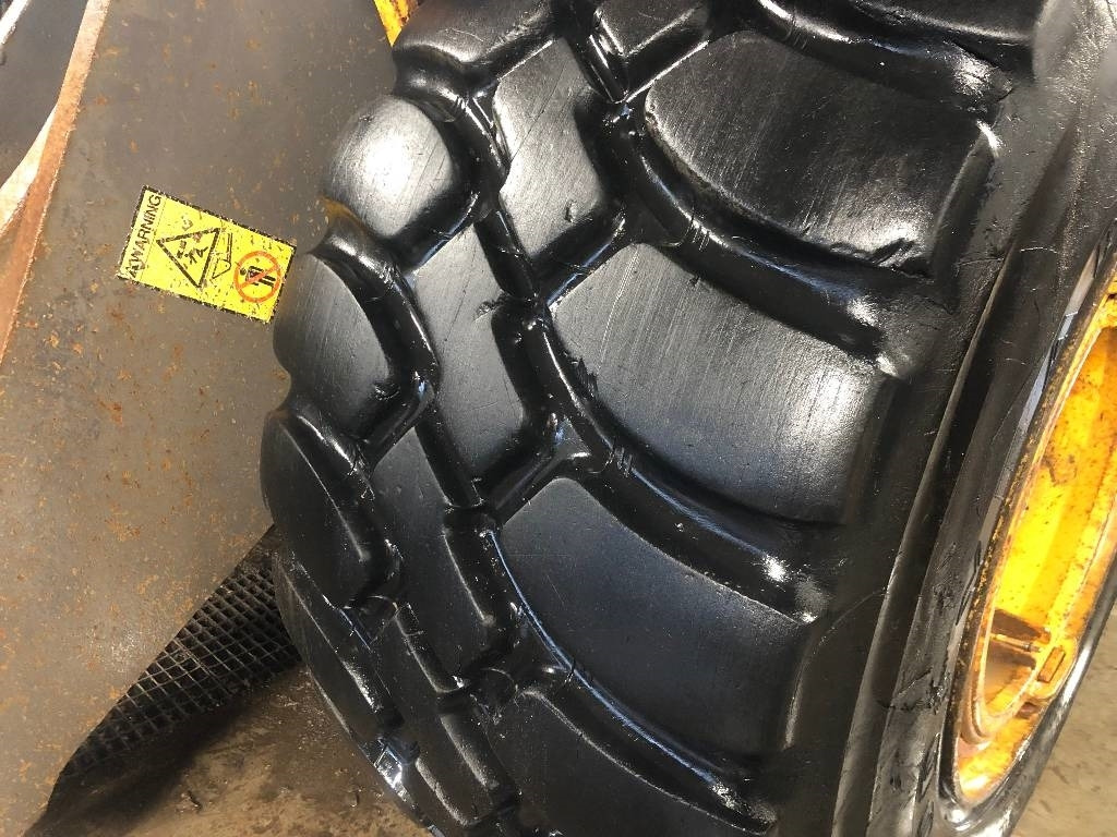 Volvo L 220 E Dismantled: only spare parts - Riteņu iekrāvējs: foto 5 Volvo L 220 E Dismantled: only spare parts - Riteņu iekrāvējs: foto 5