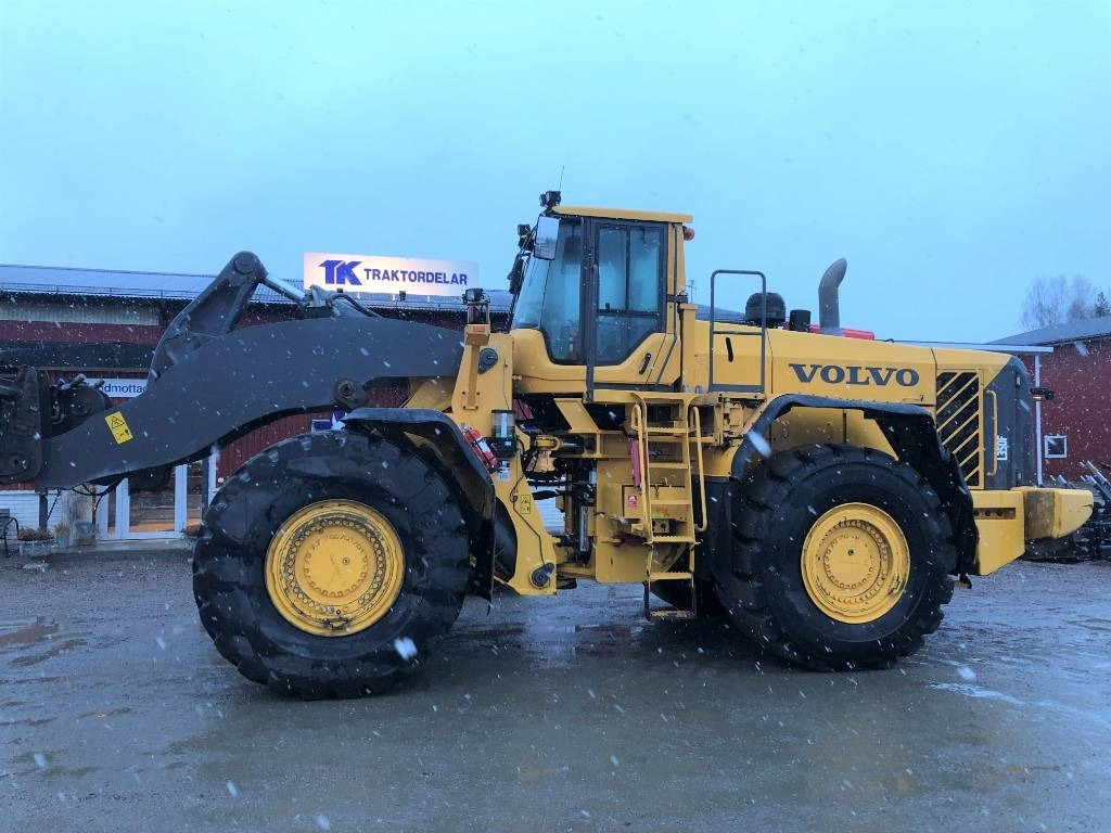 Volvo L 350 F Dismantled for parts - Riteņu iekrāvējs: foto 1 Volvo L 350 F Dismantled for parts - Riteņu iekrāvējs: foto 1