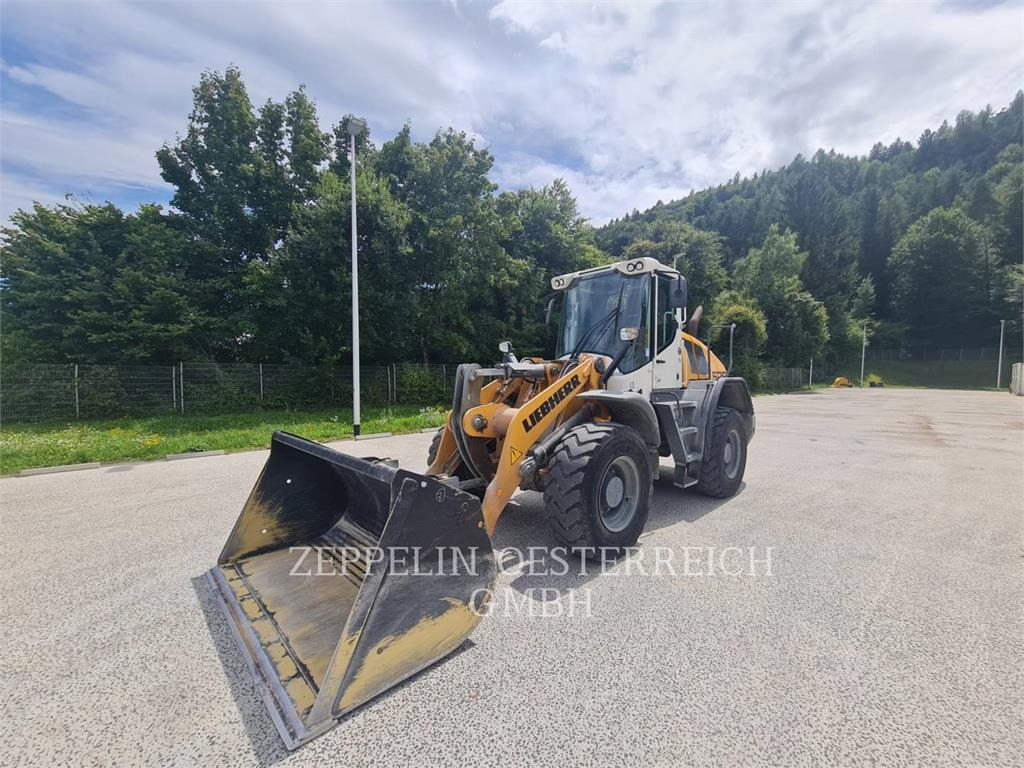Liebherr L526 - Riteņu iekrāvējs: foto 1 Liebherr L526 - Riteņu iekrāvējs: foto 1