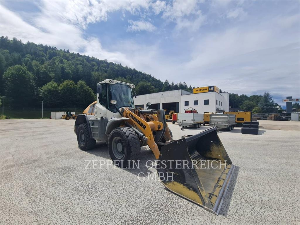 Liebherr L526 - Riteņu iekrāvējs: foto 2 Liebherr L526 - Riteņu iekrāvējs: foto 2