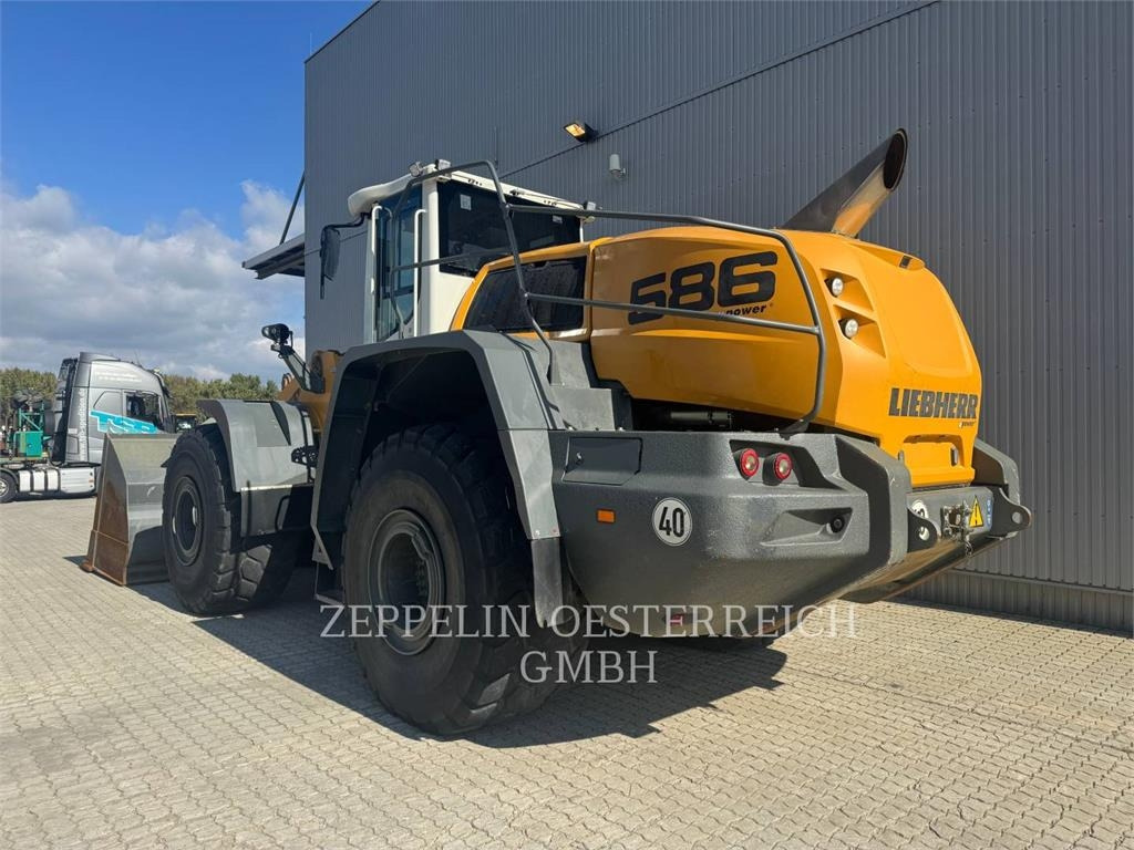 Liebherr L586 - Riteņu iekrāvējs: foto 4 Liebherr L586 - Riteņu iekrāvējs: foto 4