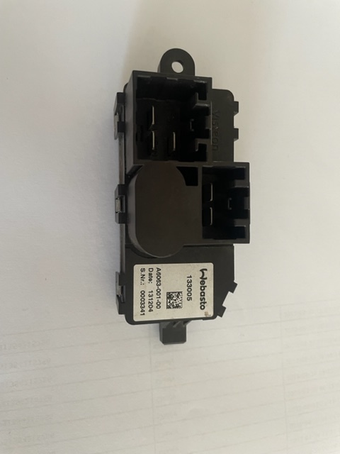 7059704M1 Regulator prędkości obrotów dmuchawy Webasto 133005 - Apsilde/ Ventilācija - Lauksaimniecības tehnika: foto 1 7059704M1 Regulator prędkości obrotów dmuchawy Webasto 133005 - Apsilde/ Ventilācija - Lauksaimniecības tehnika: foto 1