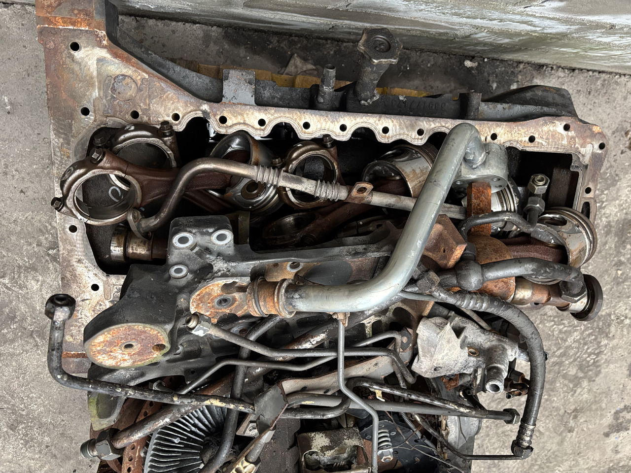 Axion 870 New Holland T7.270 T7 270 Silnik FPT 6.7 L Tłumik Drgań Koło Zamachowe Blok Pokrywa CZĘŚCI - Spararats - Lauksaimniecības tehnika: foto 4 Axion 870 New Holland T7.270 T7 270 Silnik FPT 6.7 L Tłumik Drgań Koło Zamachowe Blok Pokrywa CZĘŚCI - Spararats - Lauksaimniecības tehnika: foto 4