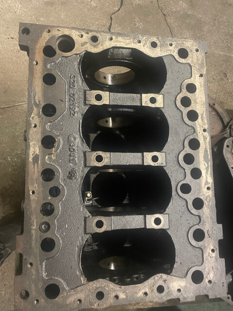 Blok silnika JCB 444 dieselmax tier3 tier4 - Cilindru bloks - Lauksaimniecības tehnika: foto 1 Blok silnika JCB 444 dieselmax tier3 tier4 - Cilindru bloks - Lauksaimniecības tehnika: foto 1