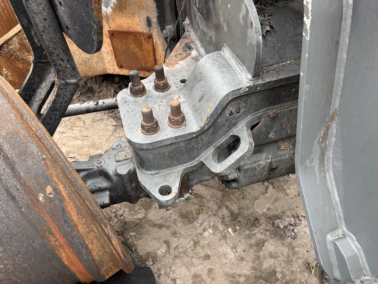 CLAAS Scorpion 7044 Koło Zamachowe Obudowa Koła Zamachowego - Spararats - Lauksaimniecības tehnika: foto 2 CLAAS Scorpion 7044 Koło Zamachowe Obudowa Koła Zamachowego - Spararats - Lauksaimniecības tehnika: foto 2