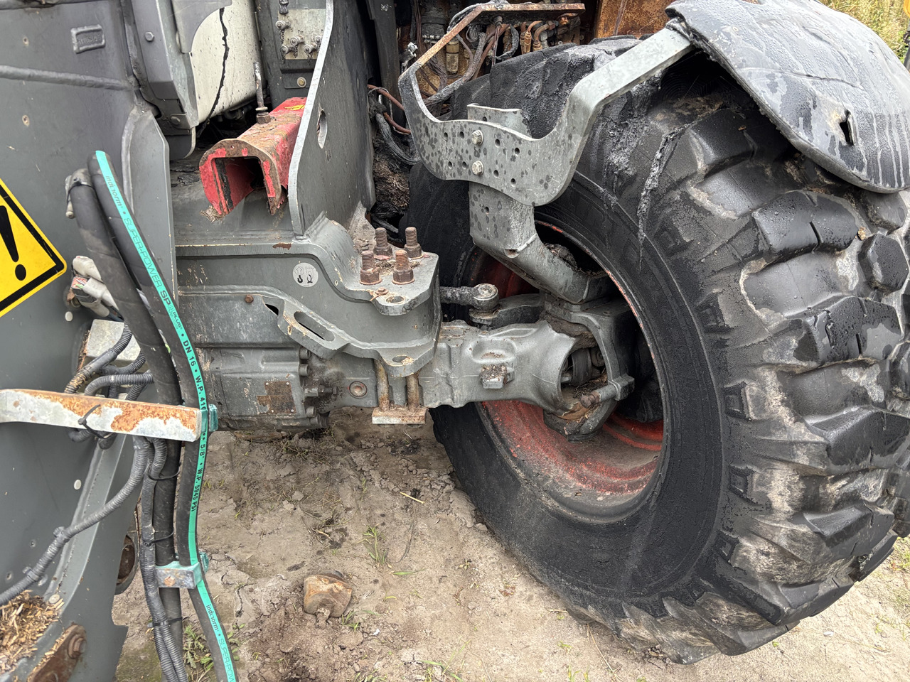 CLAAS Scorpion 7044 Zwolnica / Zwrotnica - Grozāmass - Lauksaimniecības tehnika: foto 1 CLAAS Scorpion 7044 Zwolnica / Zwrotnica - Grozāmass - Lauksaimniecības tehnika: foto 1