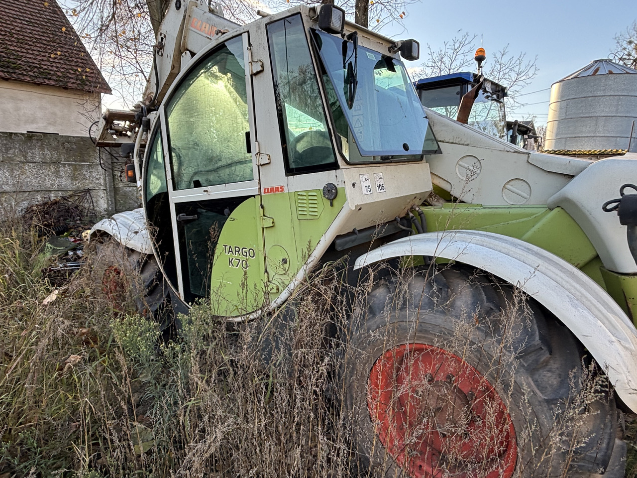 CLAAS TARGO K70 Kabina Drzwi Obudowa Okno Szyba - Durvis un rezerves daļas - Lauksaimniecības tehnika: foto 2 CLAAS TARGO K70 Kabina Drzwi Obudowa Okno Szyba - Durvis un rezerves daļas - Lauksaimniecības tehnika: foto 2