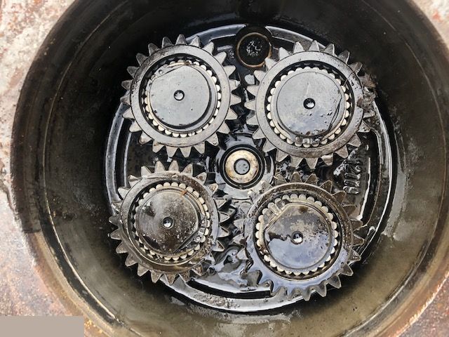 Cat th414 - Dyferencjał Zwolnica Wkład Mostu - Diferenciālis - Celtniecības tehnika: foto 4 Cat th414 - Dyferencjał Zwolnica Wkład Mostu - Diferenciālis - Celtniecības tehnika: foto 4