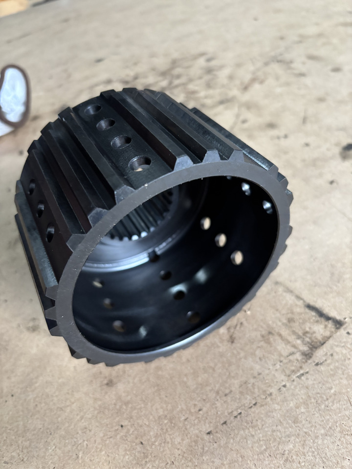 Claas AXION 830 Kosz 00 1134 327 0 0011343270 - Sajūga disks - Lauksaimniecības tehnika: foto 4 Claas AXION 830 Kosz 00 1134 327 0 0011343270 - Sajūga disks - Lauksaimniecības tehnika: foto 4