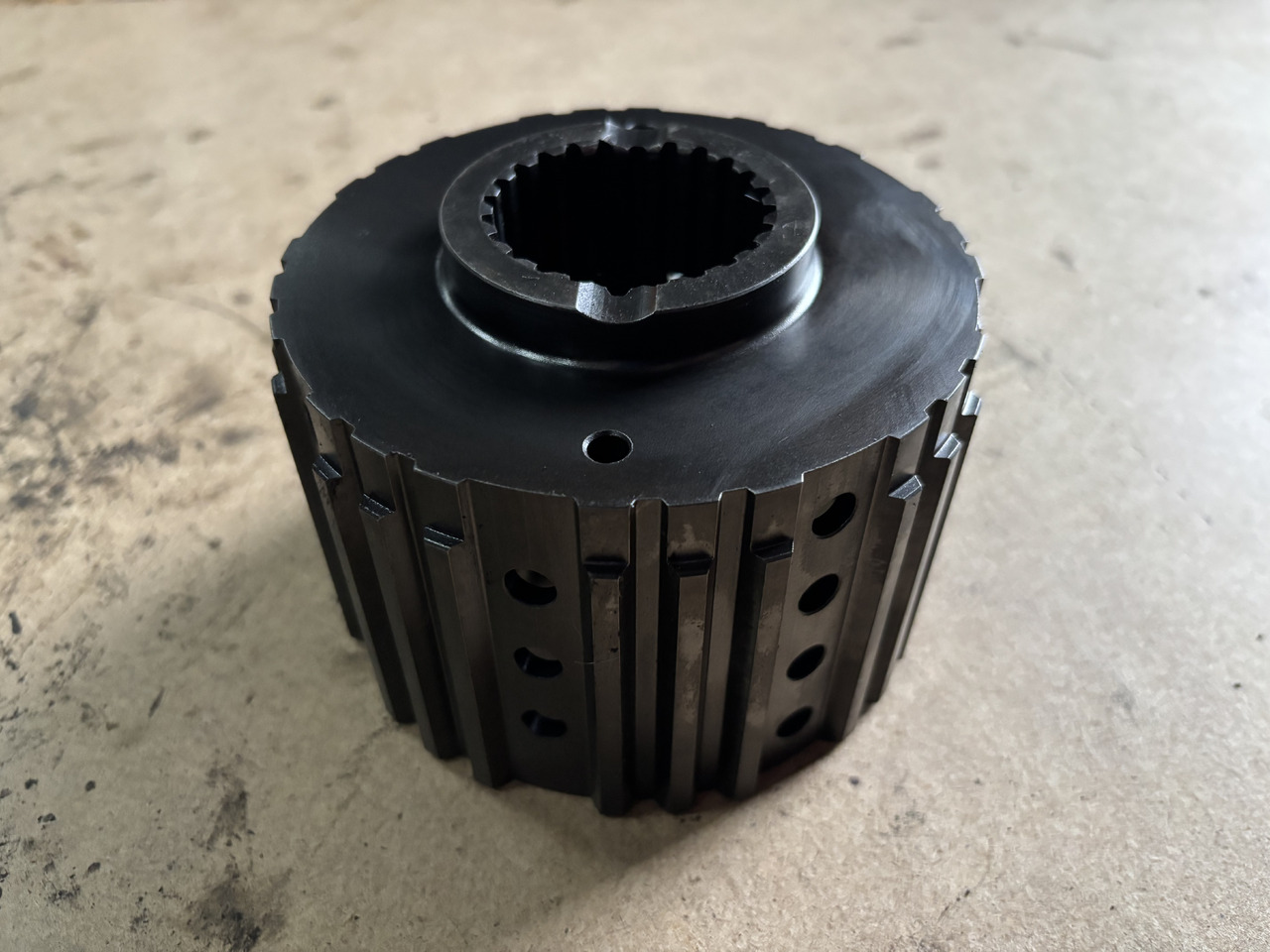 Claas AXION 830 Kosz 00 1134 327 0 0011343270 - Sajūga disks - Lauksaimniecības tehnika: foto 1 Claas AXION 830 Kosz 00 1134 327 0 0011343270 - Sajūga disks - Lauksaimniecības tehnika: foto 1