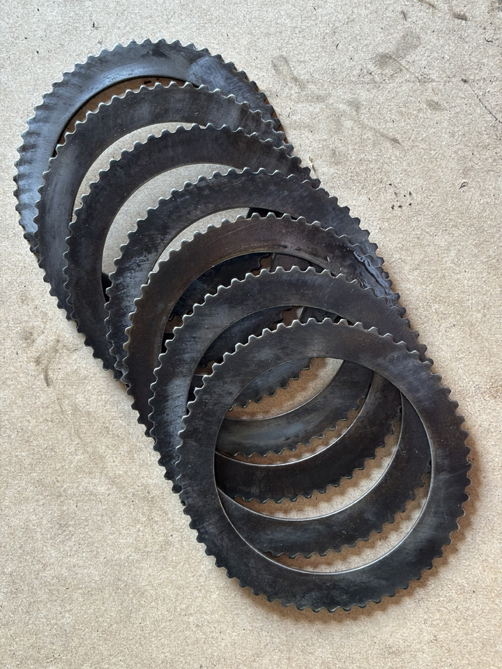 Claas AXION 830 Płytka palca 60 0503 164 2 6005031642 - Sajūga disks - Traktors: foto 2 Claas AXION 830 Płytka palca 60 0503 164 2 6005031642 - Sajūga disks - Traktors: foto 2