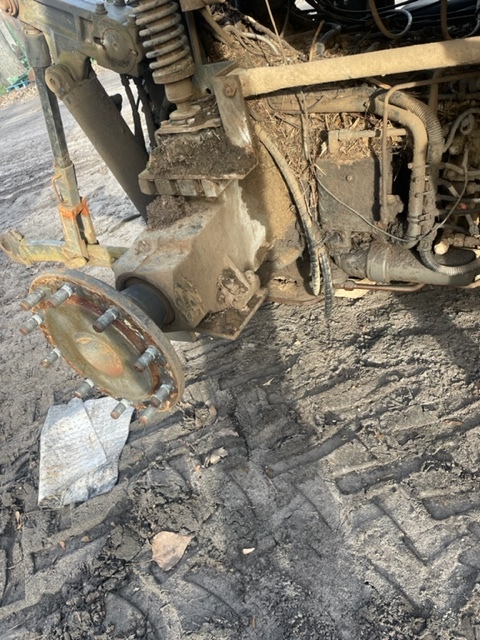 Claas Ares Renault ares części - Asis un rezerves daļas -: foto 1 Claas Ares Renault ares części - Asis un rezerves daļas -: foto 1