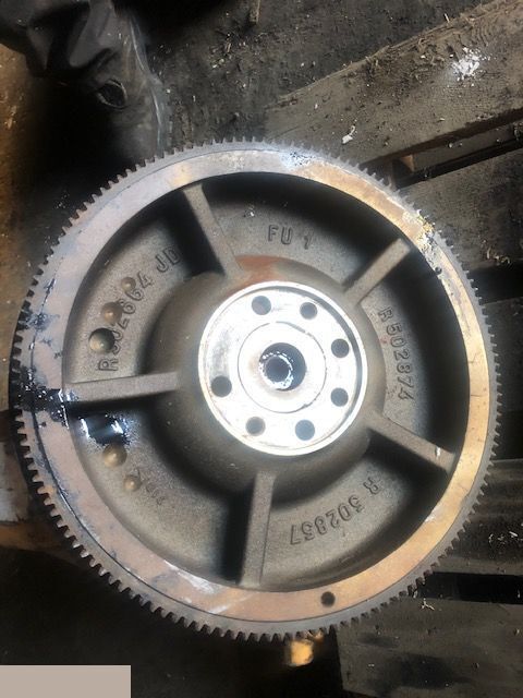 Claas Celtis - Koło Zamachowe R502874 R502857 R502664 - Spararats - Lauksaimniecības tehnika: foto 1 Claas Celtis - Koło Zamachowe R502874 R502857 R502664 - Spararats - Lauksaimniecības tehnika: foto 1