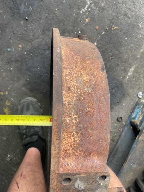 Claas Dominator obudowa koła zamachowego Mercedes OM352 - Spararats - Labības kombains: foto 2 Claas Dominator obudowa koła zamachowego Mercedes OM352 - Spararats - Labības kombains: foto 2