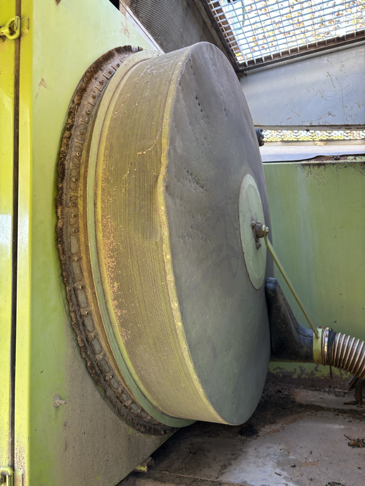 Claas Jaguar 820 840 860 Sprężarka Klimatyzacji 00 0625 999 1 0006259991 - Kondicioniera kompresors - Lauksaimniecības tehnika: foto 4 Claas Jaguar 820 840 860 Sprężarka Klimatyzacji 00 0625 999 1 0006259991 - Kondicioniera kompresors - Lauksaimniecības tehnika: foto 4