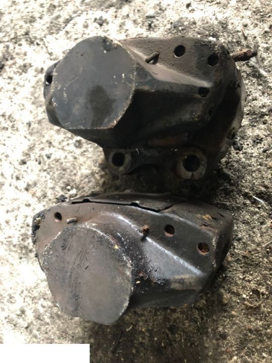 Claas Jaguar 860 900 - Zaciski Hamulców - Bremžu suports - Lopbarības kombains: foto 1 Claas Jaguar 860 900 - Zaciski Hamulców - Bremžu suports - Lopbarības kombains: foto 1