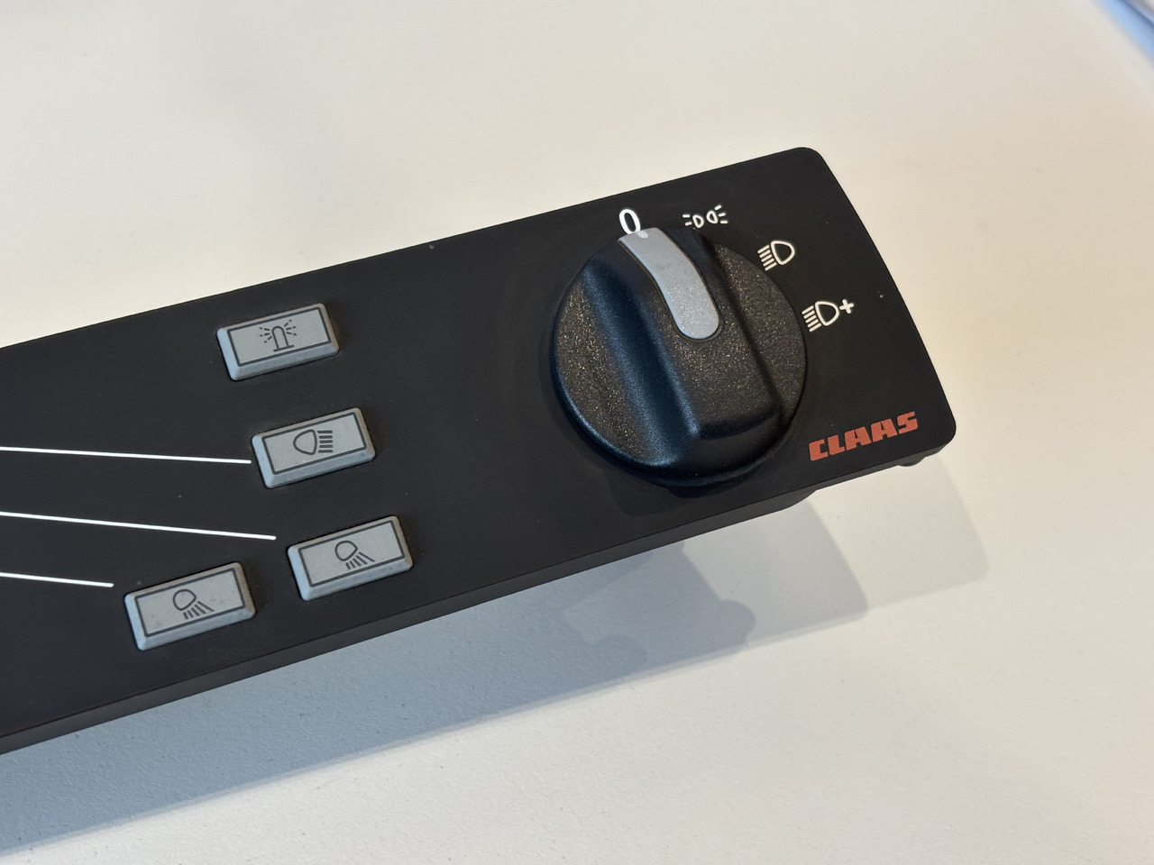 Claas Jaguar Lexion Przełącznik Panel Włącznik Moduł Oświetlenia Roboczego 0005592901 00 0559 290 1 - Elektrosistēma - Lauksaimniecības tehnika: foto 4 Claas Jaguar Lexion Przełącznik Panel Włącznik Moduł Oświetlenia Roboczego 0005592901 00 0559 290 1 - Elektrosistēma - Lauksaimniecības tehnika: foto 4