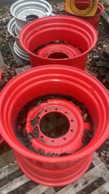 Claas Lexion 500 / 600 / 700 800/65R32 Felgi - Riteņa disks - Lauksaimniecības tehnika: foto 3 Claas Lexion 500 / 600 / 700 800/65R32 Felgi - Riteņa disks - Lauksaimniecības tehnika: foto 3