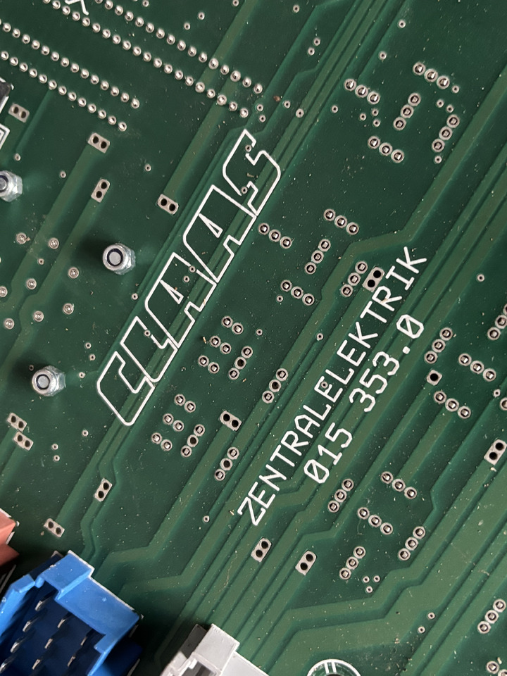 Claas Lexion 510 530 560 570 Płytka Bezpieczników Styków Modułów 0000153530 0000148031 - Drošinātājs - Lauksaimniecības tehnika: foto 4 Claas Lexion 510 530 560 570 Płytka Bezpieczników Styków Modułów 0000153530 0000148031 - Drošinātājs - Lauksaimniecības tehnika: foto 4