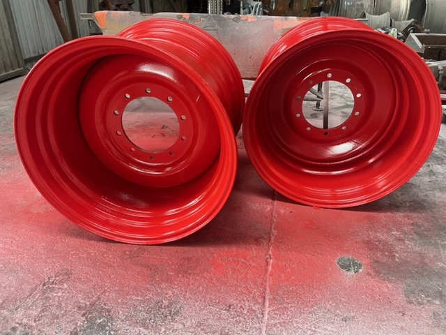 Claas Lexion Felga 27x32 - Riteņa disks - Lauksaimniecības tehnika: foto 4 Claas Lexion Felga 27x32 - Riteņa disks - Lauksaimniecības tehnika: foto 4