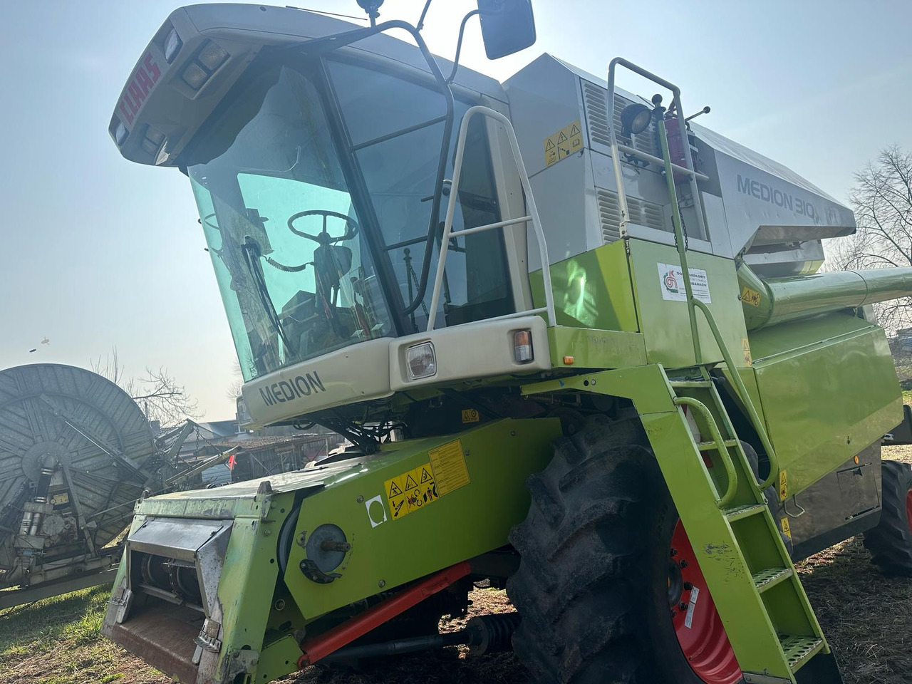 Claas Medion 310 z roku 2002. - Labības kombains: foto 2 Claas Medion 310 z roku 2002. - Labības kombains: foto 2