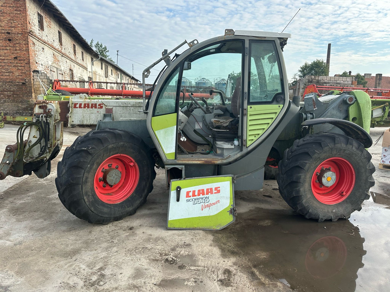 Claas Scorpion 9040 Variopower - mechanizm różnicowy - Diferenciālis - Teleskopiskais iekrāvējs: foto 1 Claas Scorpion 9040 Variopower - mechanizm różnicowy - Diferenciālis - Teleskopiskais iekrāvējs: foto 1