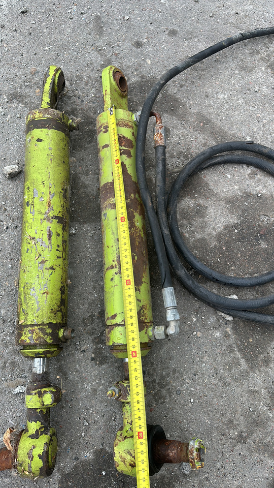 Claas dominator mega siłownik skrętu - Hidrauliskais cilindrs - Lauksaimniecības tehnika: foto 1 Claas dominator mega siłownik skrętu - Hidrauliskais cilindrs - Lauksaimniecības tehnika: foto 1