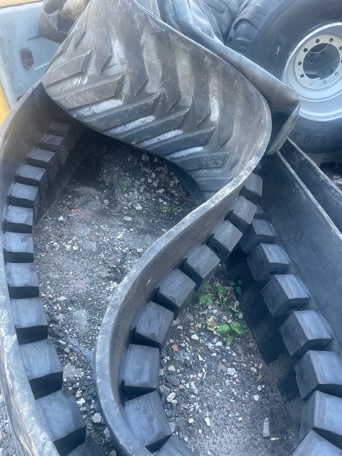 Claas lexion terra track gąsienice gumowe - Kāpurķēdes - Labības kombains: foto 4 Claas lexion terra track gąsienice gumowe - Kāpurķēdes - Labības kombains: foto 4