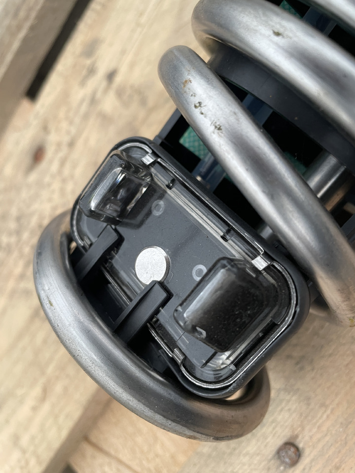 Deutz - czujnik poziomu jakości AdBLue 04606720 - Sensors - Celtniecības tehnika: foto 4 Deutz - czujnik poziomu jakości AdBLue 04606720 - Sensors - Celtniecības tehnika: foto 4