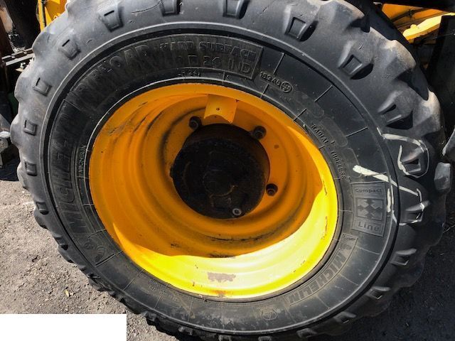 Felgi Jcb 16x24 - Riteņa disks - Iekraušanas tehnika: foto 2 Felgi Jcb 16x24 - Riteņa disks - Iekraušanas tehnika: foto 2