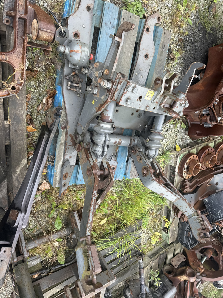 Fendt 309 - 312 przedni tuz przedni podnośnik - Frontālais iekrāvējs: foto 3 Fendt 309 - 312 przedni tuz przedni podnośnik - Frontālais iekrāvējs: foto 3