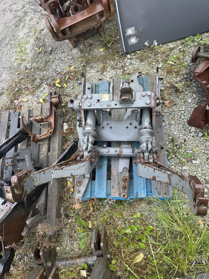 Fendt 309 - 312 przedni tuz przedni podnośnik - Frontālais iekrāvējs: foto 2 Fendt 309 - 312 przedni tuz przedni podnośnik - Frontālais iekrāvējs: foto 2