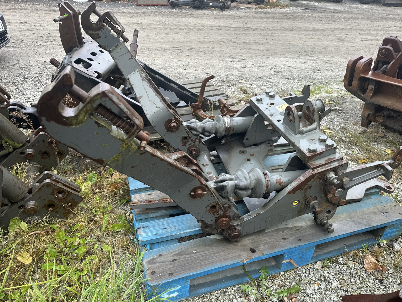 Fendt 309 - 312 przedni tuz przedni podnośnik - Frontālais iekrāvējs: foto 1 Fendt 309 - 312 przedni tuz przedni podnośnik - Frontālais iekrāvējs: foto 1