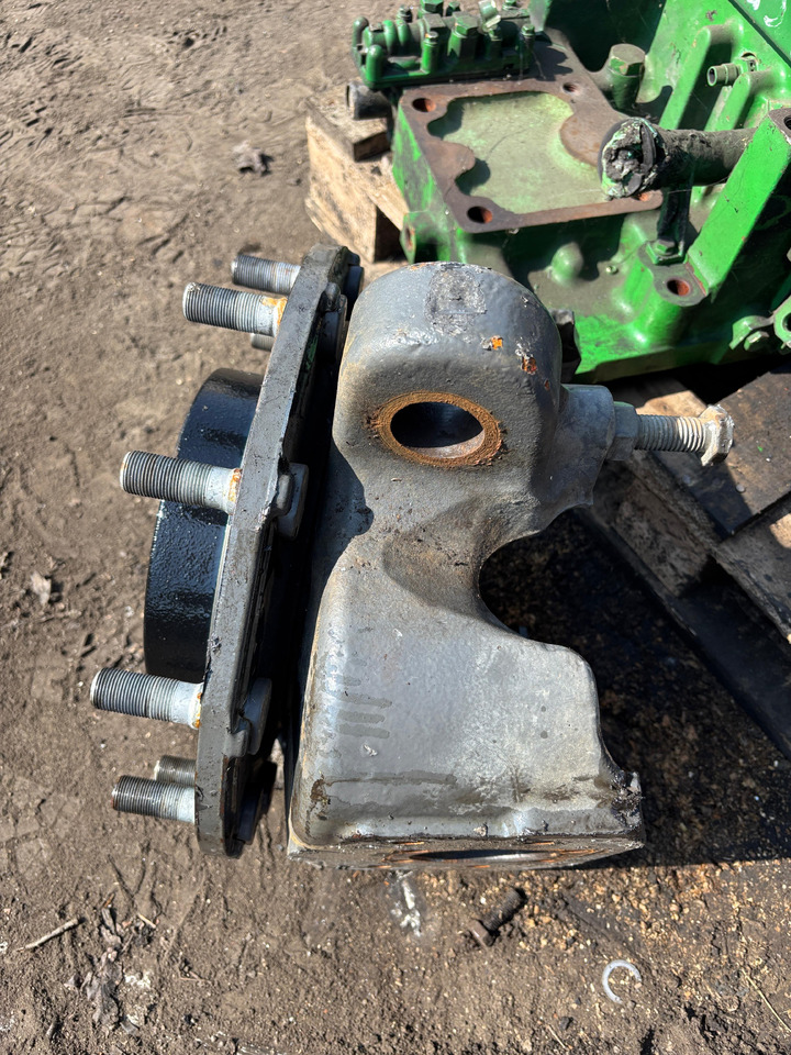 Fendt 720 722 724 726 Zwrotnica z piastą Komplet - Grozāmass - Lauksaimniecības tehnika: foto 2 Fendt 720 722 724 726 Zwrotnica z piastą Komplet - Grozāmass - Lauksaimniecības tehnika: foto 2